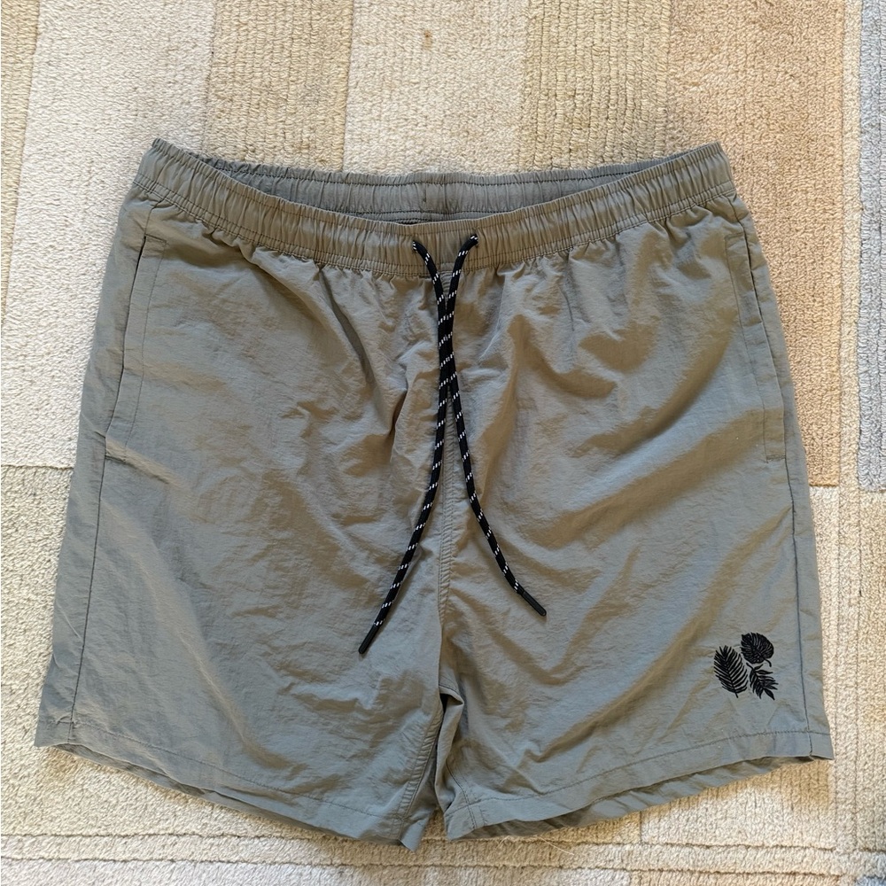 Rue21 Gray Athletic Shorts with Breathable Fabric